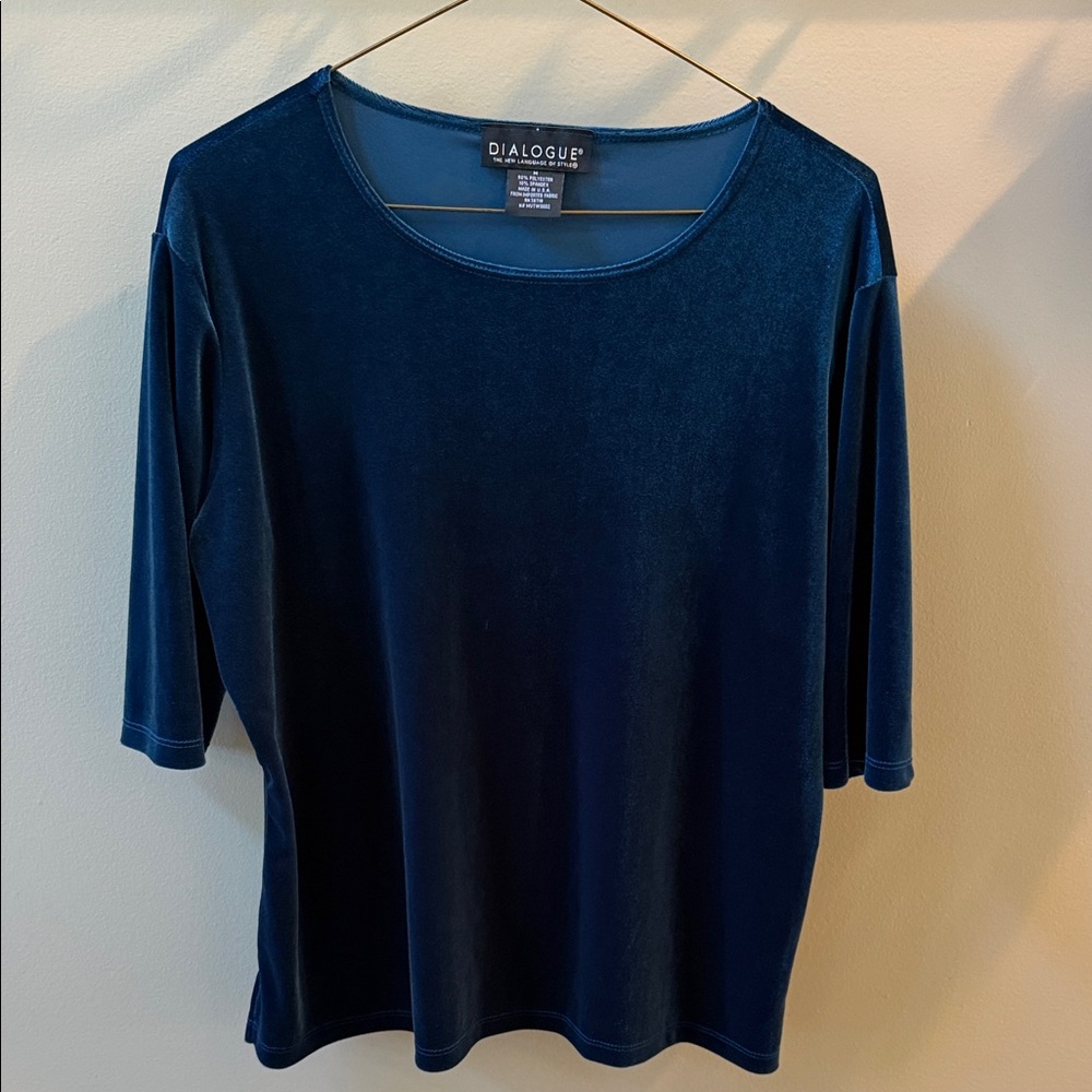Dialogue Velvet/velour round Neck Top size medium